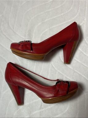 Blondo Red Leather Mid Heel Pumps with Buckle Detail